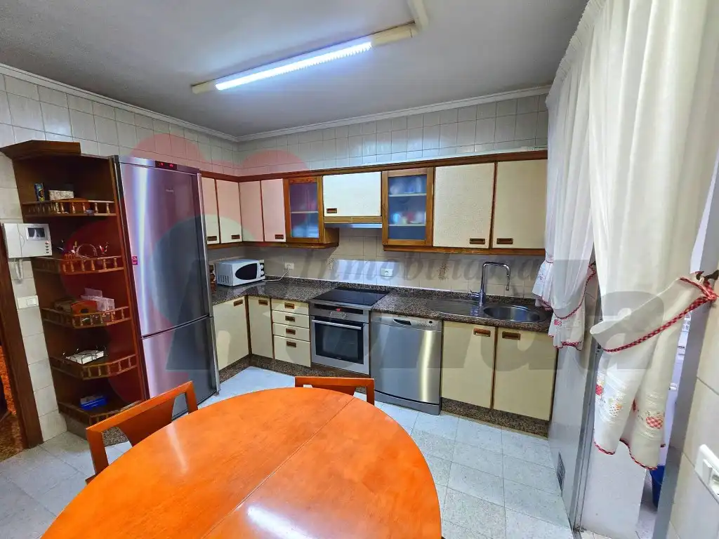 Kitchen of Flat for sale in Lugo  with Furnished