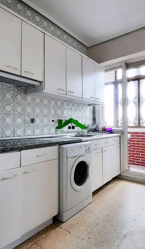 Flat for rent in Aita Patxi Plaza, Ibarrekolanda
