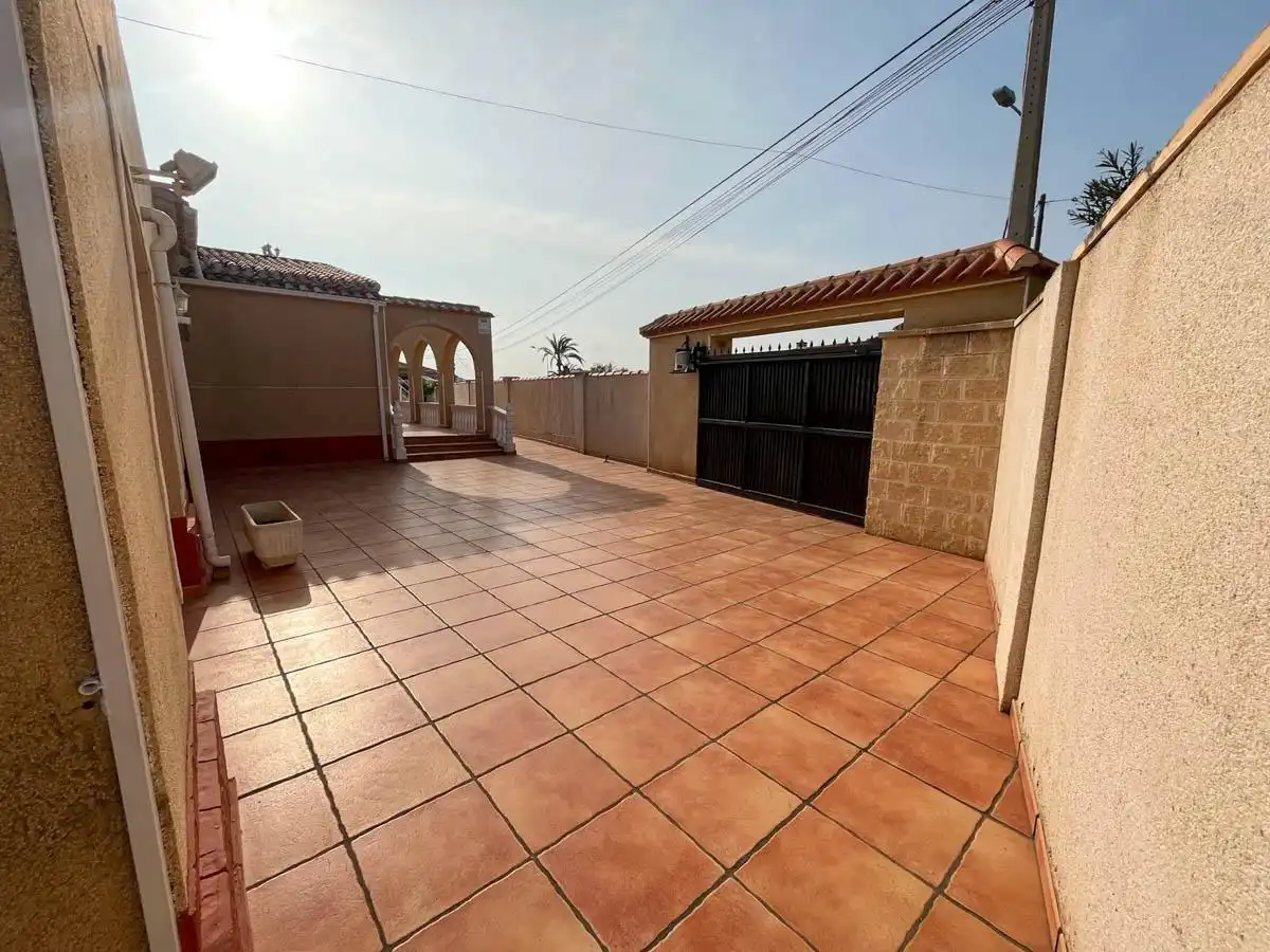 Detached house with pool for sale in Zona Carrefour - Urbanizaciones, imagen 8