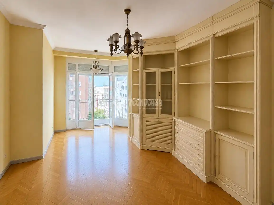 Habitación de Piso en venta en Madrid con Aire acondicionado y Calefacción