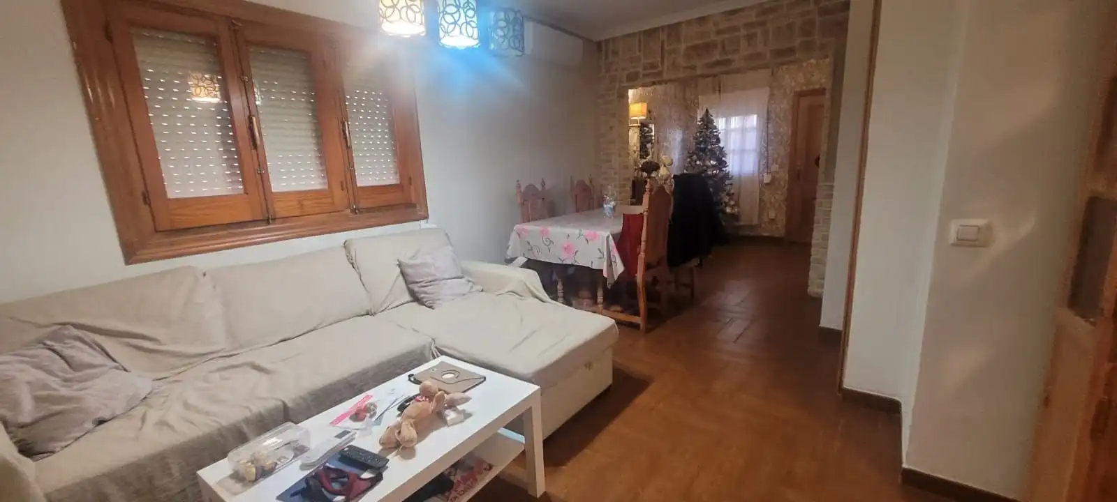 Sala d'estar de Casa o xalet en venda en Algeciras amb Jardí privat, Terrassa i Traster