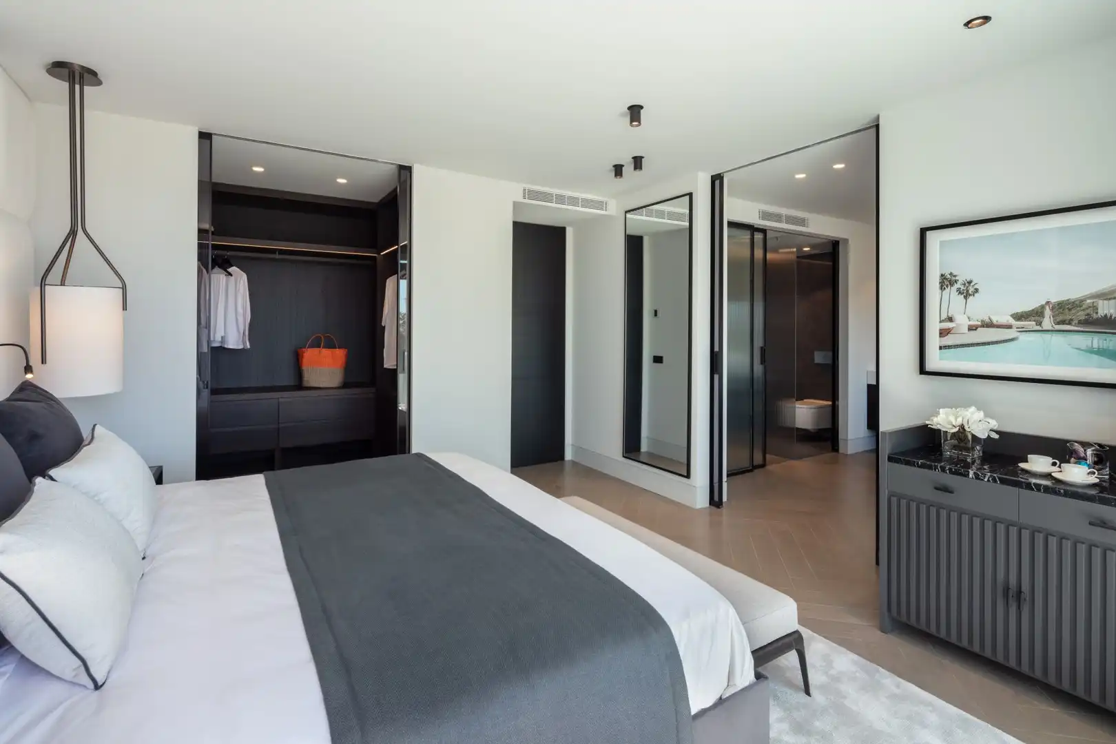 Schlafzimmer von Maisonette zum Verkauf in Marbella mit Klimaanlage, Terrasse und Abstellraum