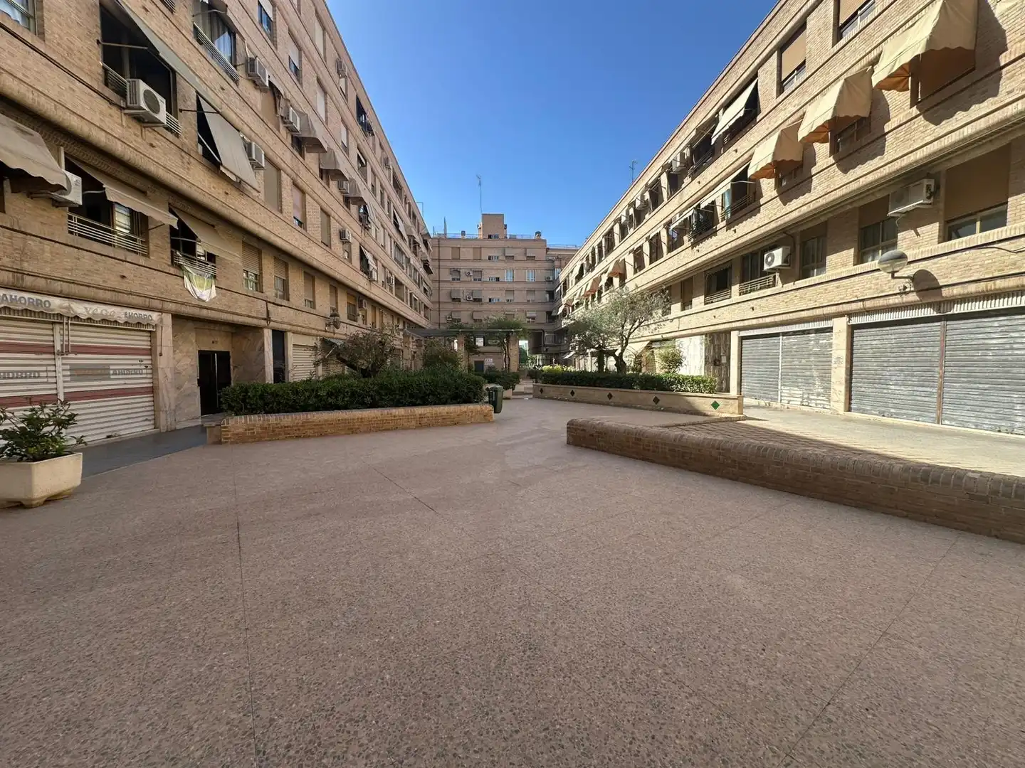 Vista exterior de Planta baja en venta en Elche / Elx con Aire acondicionado, Calefacción y Horno