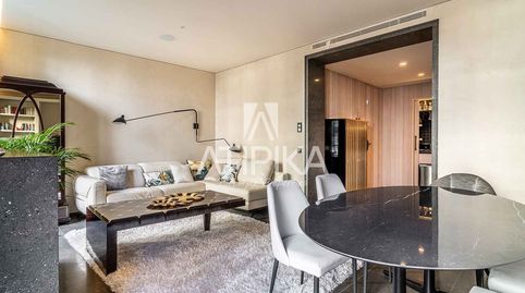 Piso de diseño de dos habitaciones en Calle Diputació, imatge 2