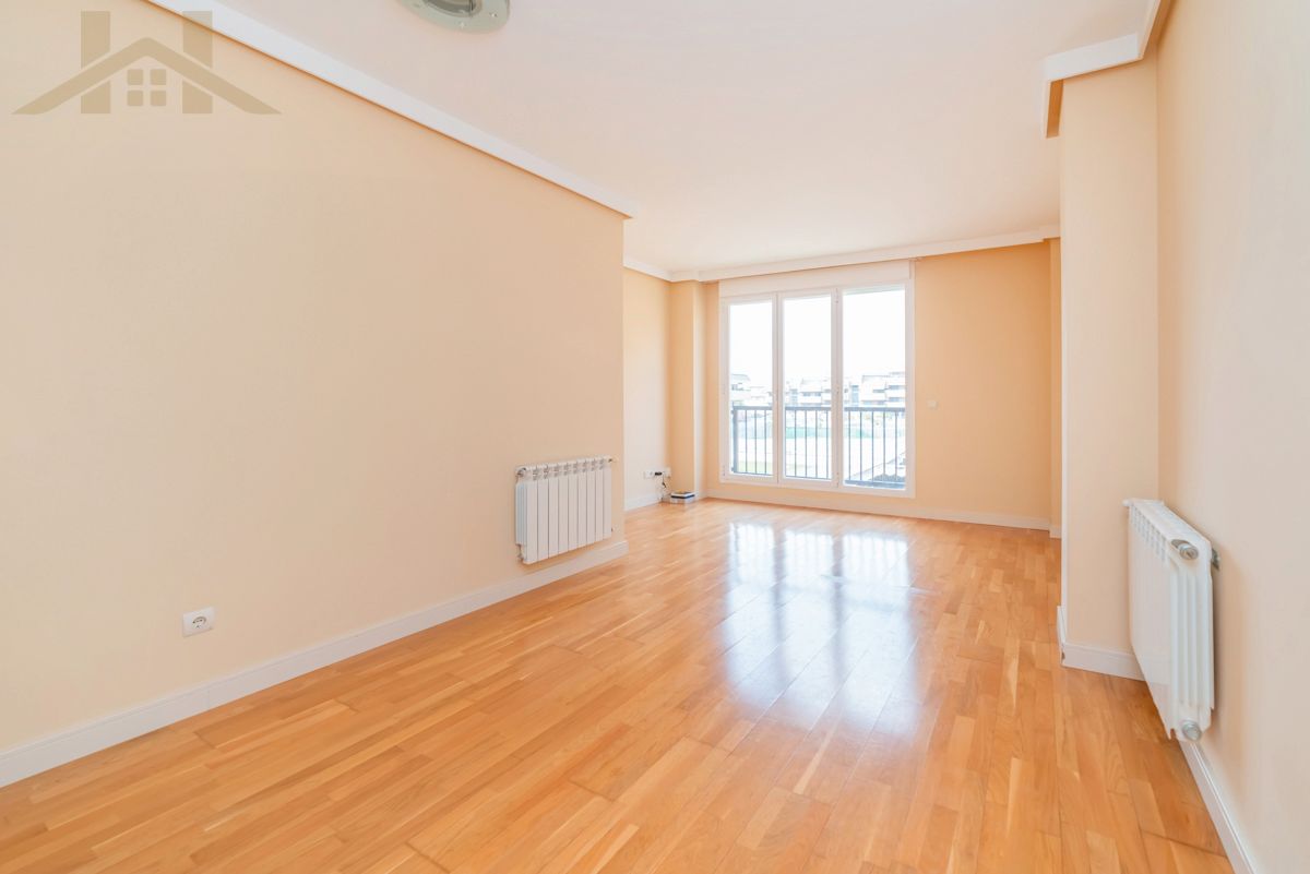 Sala d'estar de Pis en venda en Las Rozas de Madrid