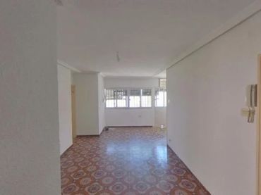 Flat for sale in Calle del Río Tajo