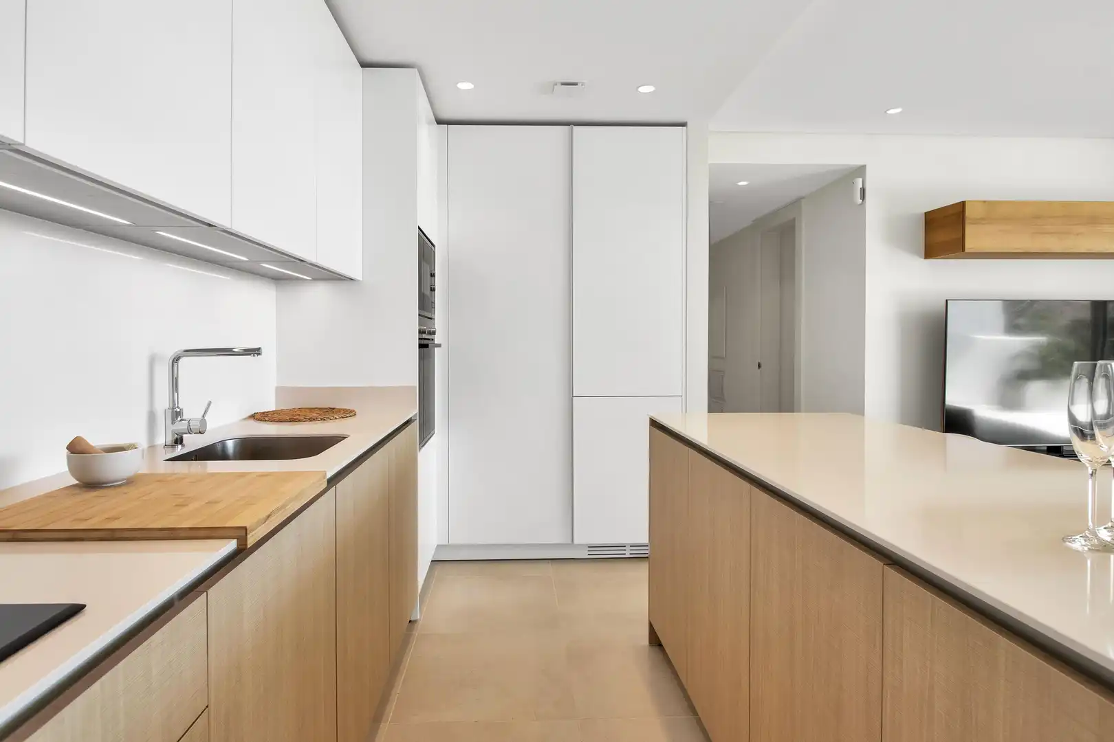 Apartment with pool for sale in 12 Calle Londres, imagen 11