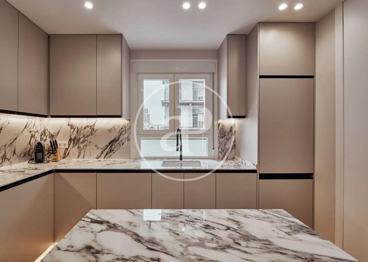 Kitchen of Flat for sale in Madrid  with Air Conditioner, Heating and Terrace