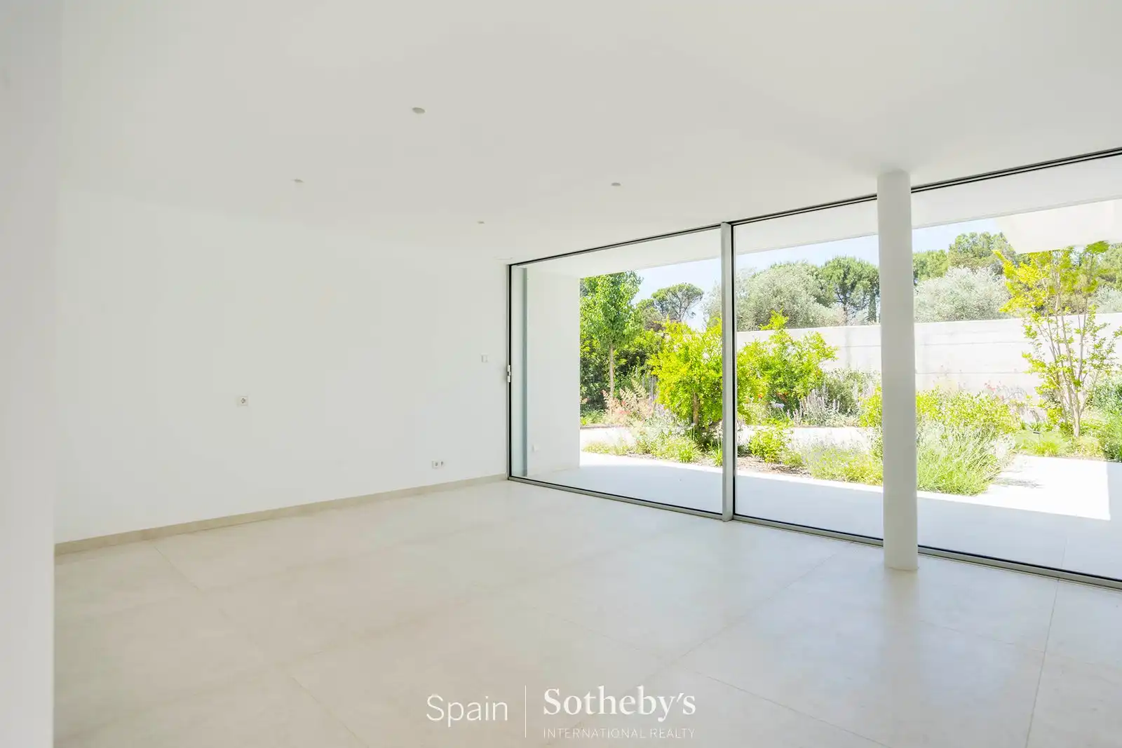 Houses for rent in Madrid  with Air Conditioner, Heating and Private garden