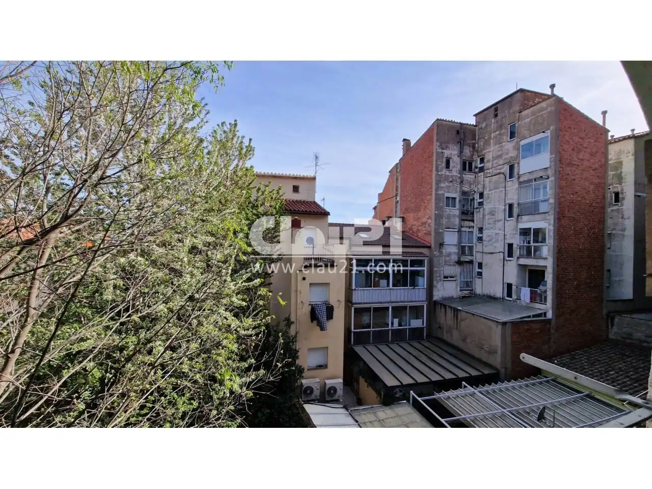Vista exterior de Casa o xalet en venda en Berga amb Jardí privat i Terrassa