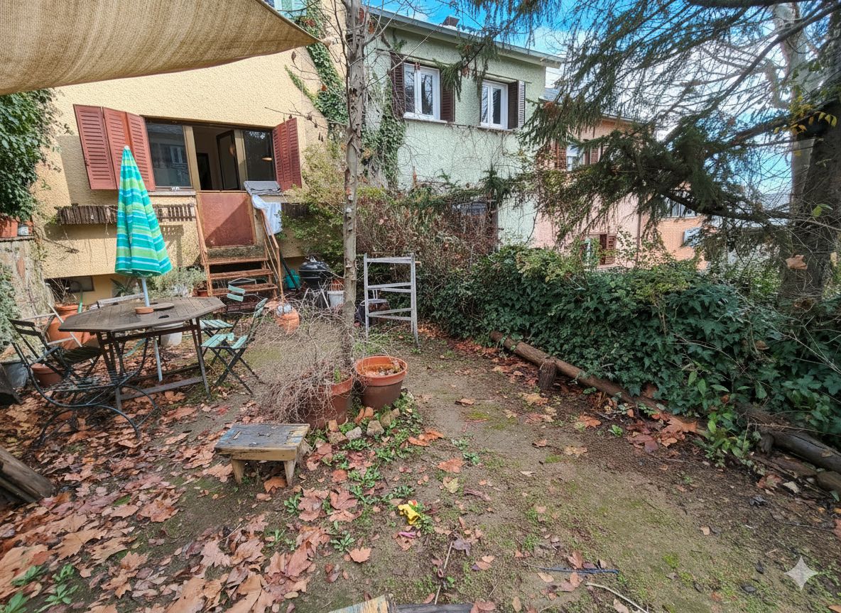 Casa adosada en venta en San Lorenzo de El Escorial con Calefacción y Jardín privado