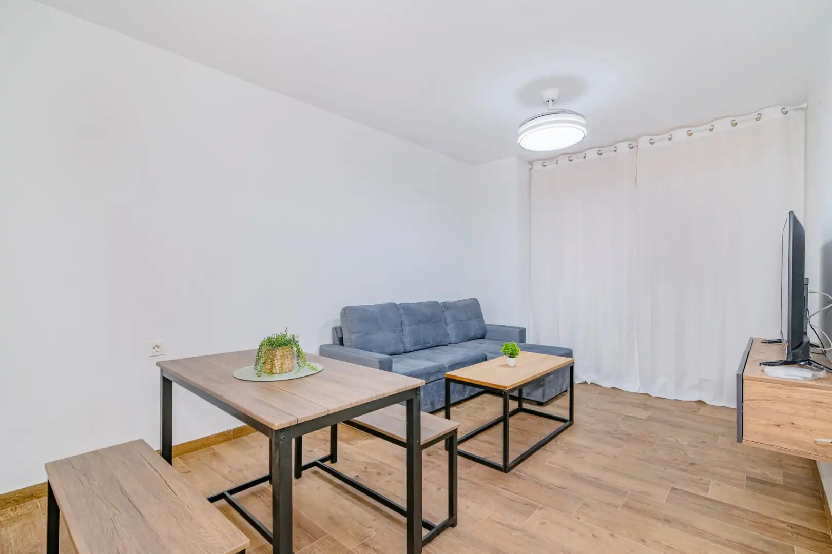 Sala de estar de Apartamento en venta en Granada con Calefacción y Parquet