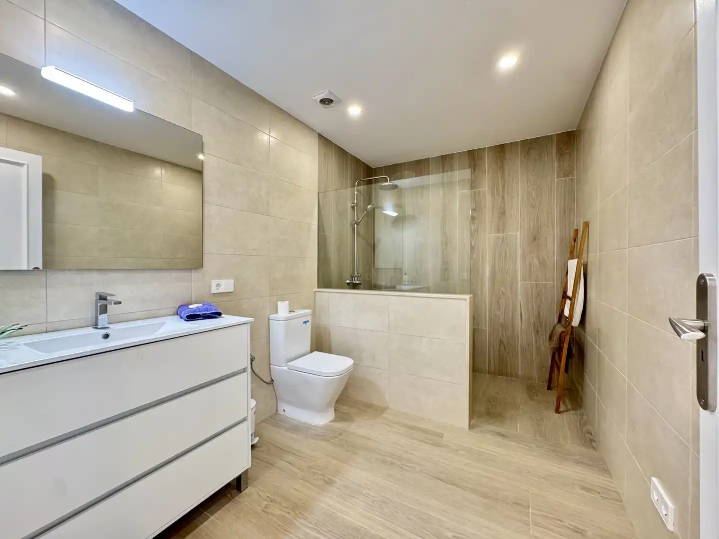 Bathroom of Houses for rent in Campos  with Air Conditioner and Heating
