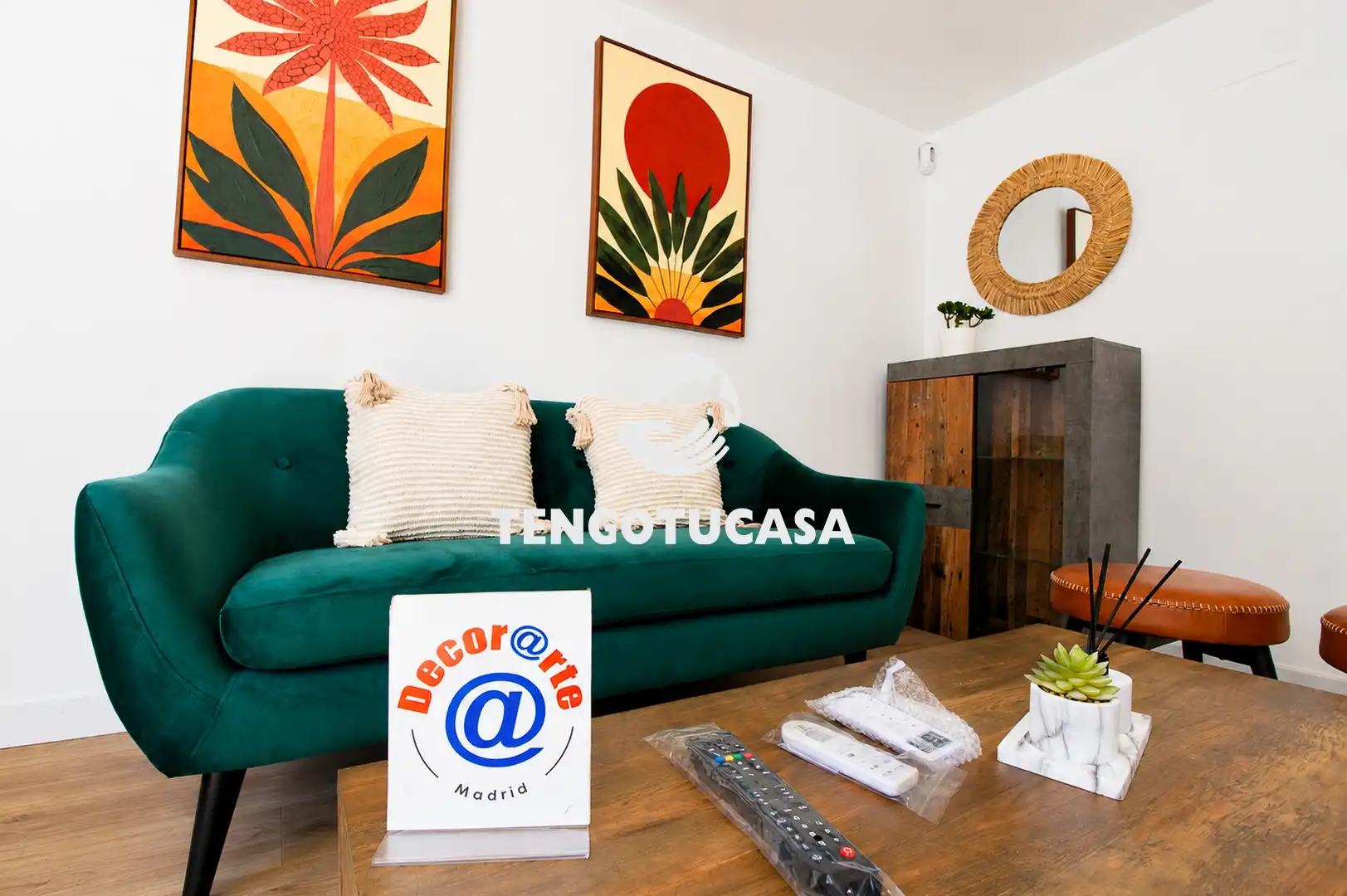 Living room of Flat for sale in Madrid  with Air Conditioner, Furnished and Oven