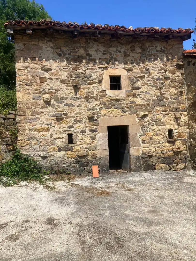 Casa aparellada amb jardí en venda a Calle Polaciones, imagen 6