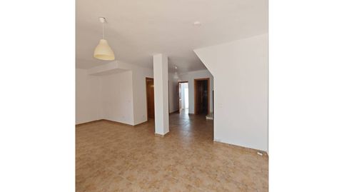 Foto 4 de Casa adosada en venda a Alcaucín, Málaga