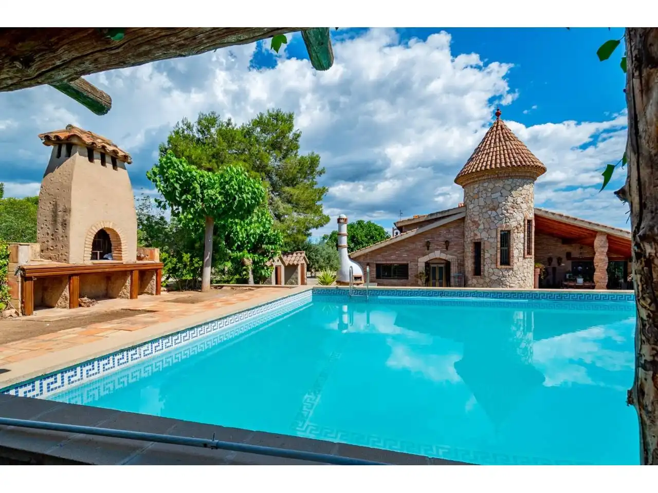Maison rustique avec piscine à vendre à El Milà
