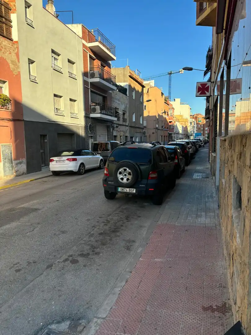 Commercial properties for rent in Carrer de Ripoll, 2, Lloreda
