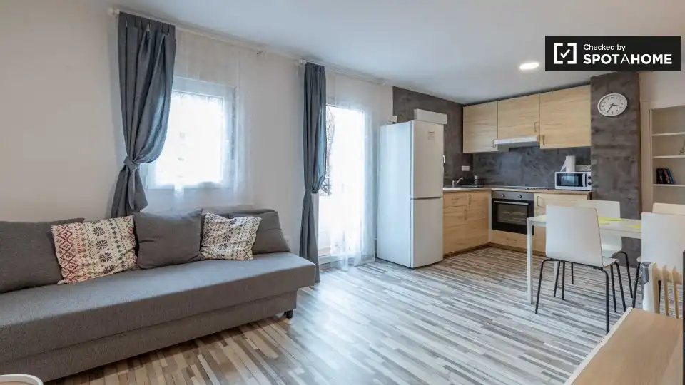 Kitchen of Flat for rent in Valencia  with Air Conditioner, Heating and Furnished