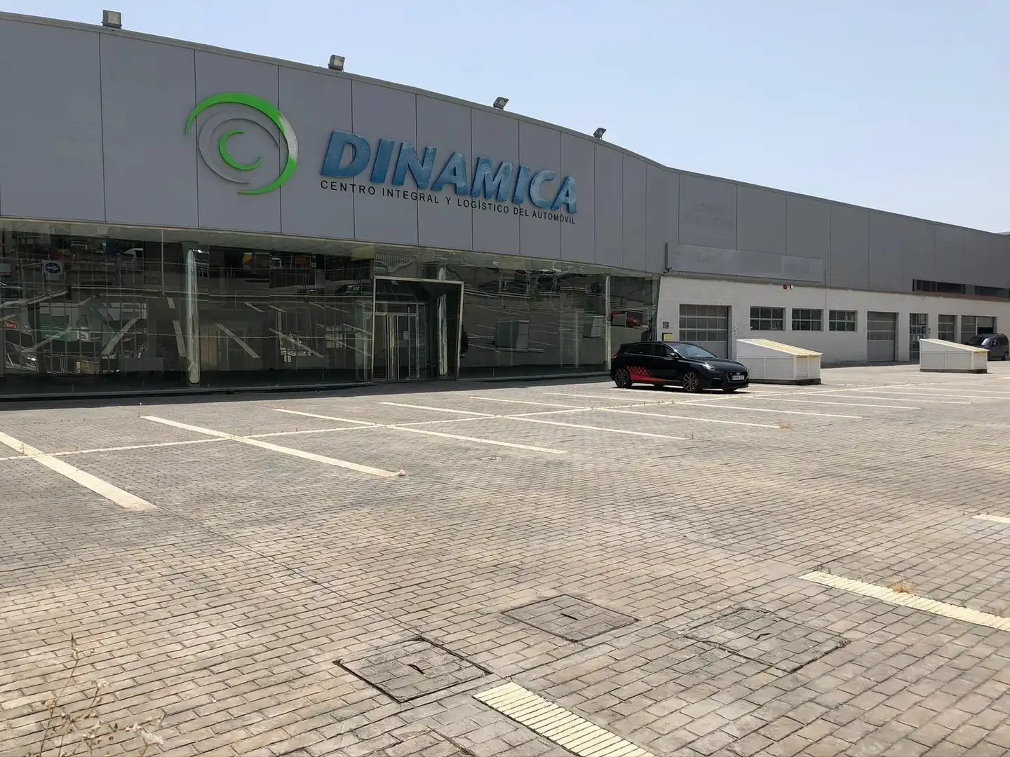 Industrial building for sale in Los Pinos