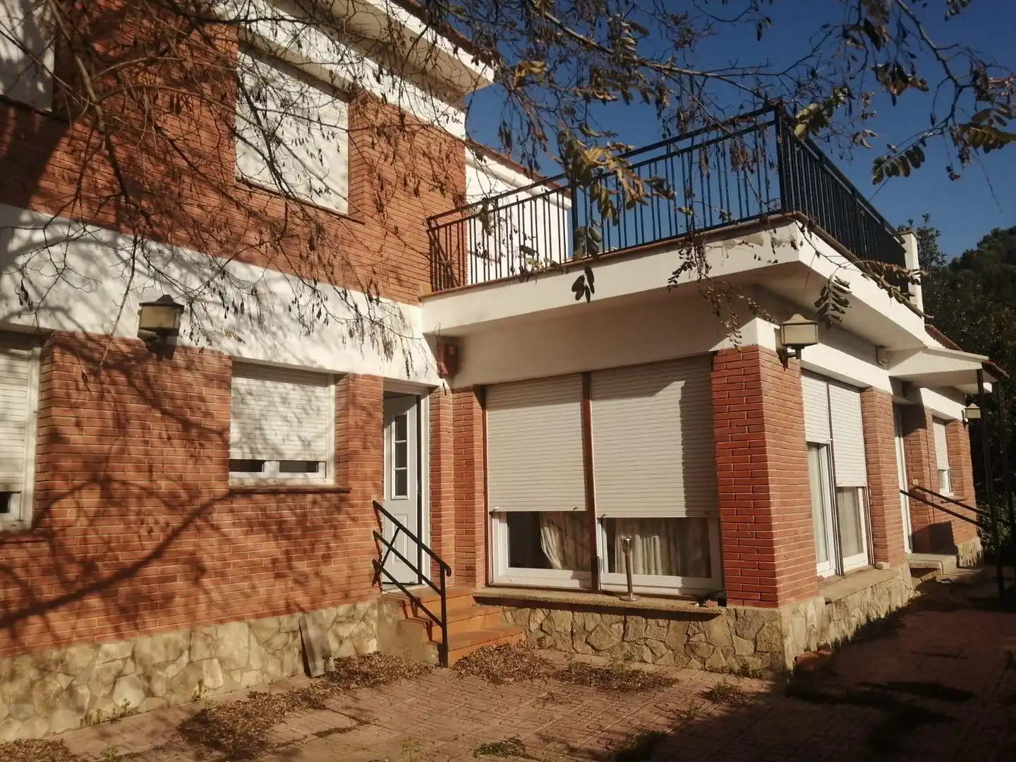 Vista exterior de Casa o xalet en venda en Tàrrega amb Jardí privat, Terrassa i Traster