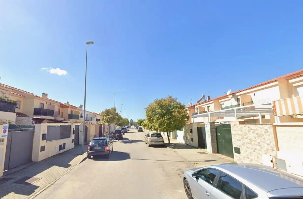 Adossat en venda a Caballero Bonald - San José Obrero - Guadalcacín