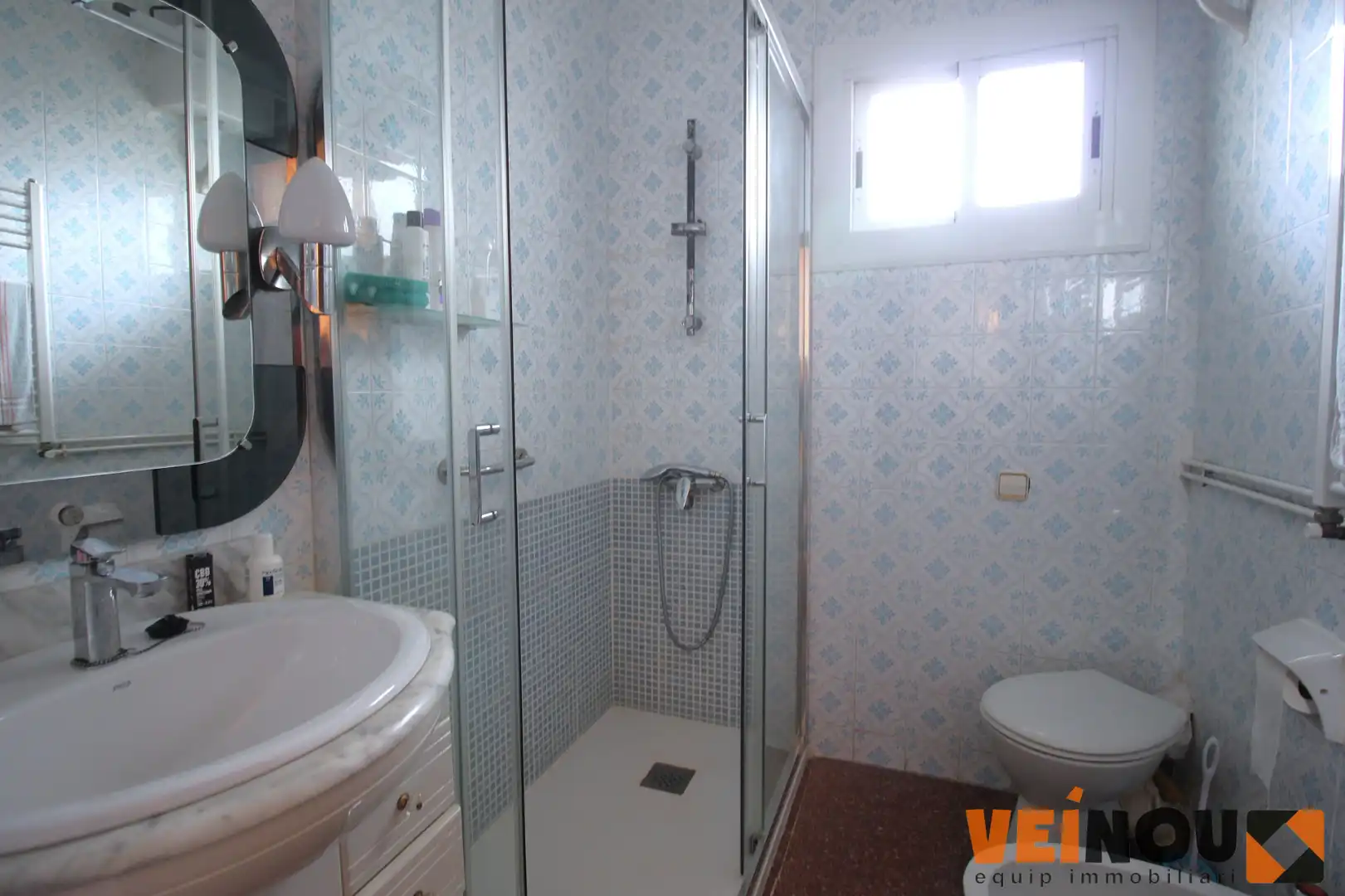 Bathroom of Flat for sale in Barcelona  with Heating and Balcony