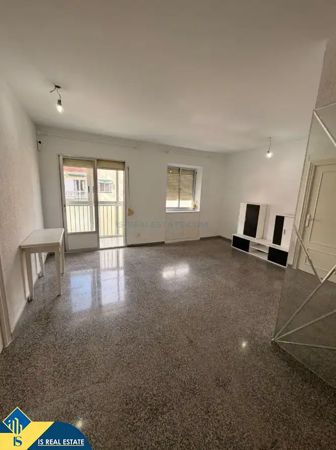Apartament amb terrassa en venda a Florida - Ciudad de Asís