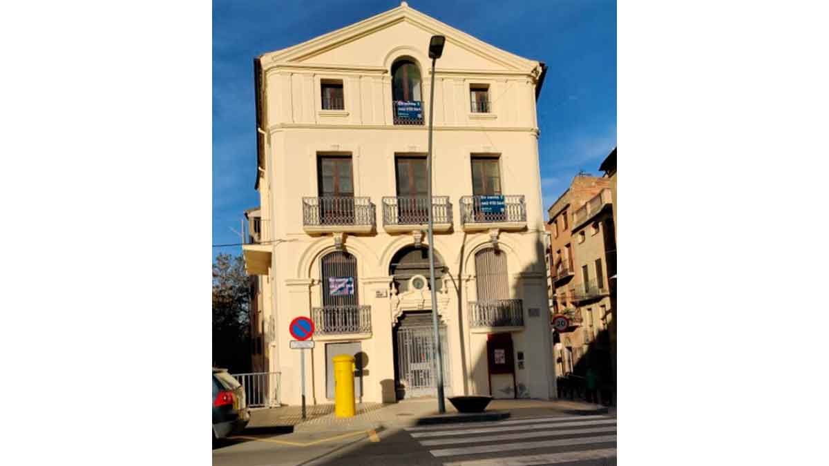 Außenansicht von Geschaftsraum zum verkauf in Falset