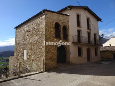 House with garden for sale in La Vall d'en Bas
