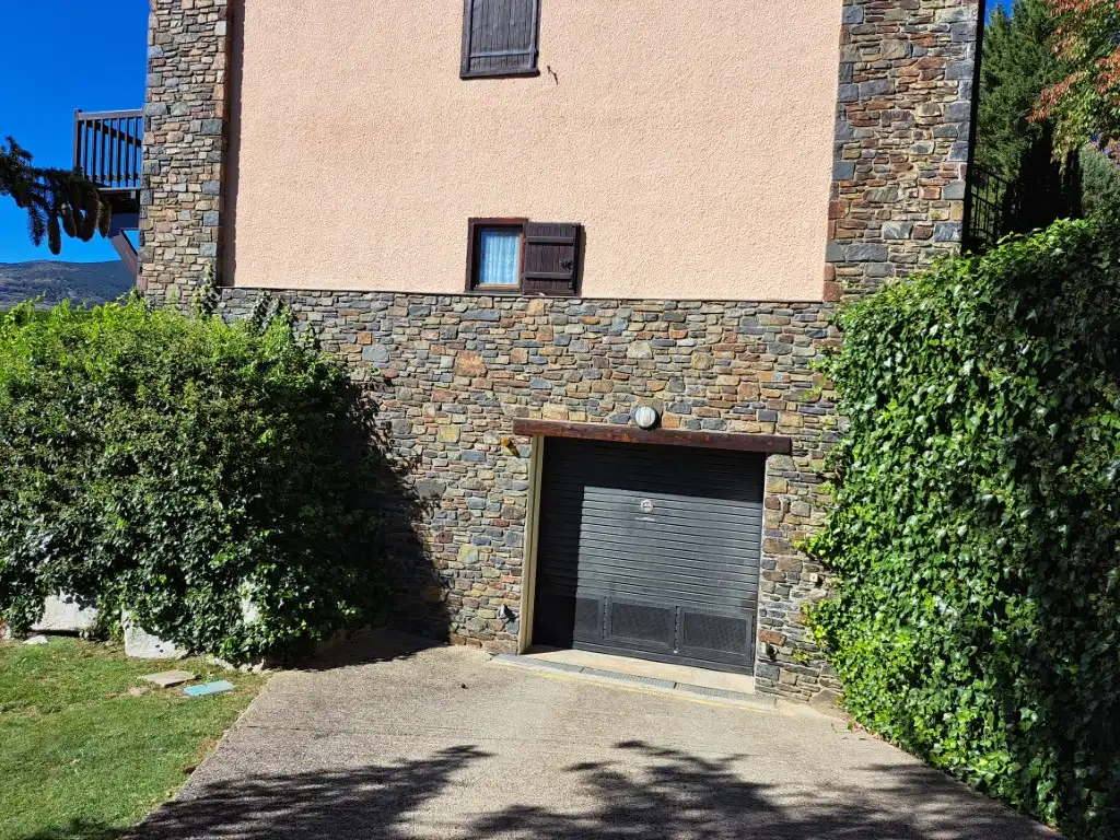 Aparcament de Apartament de lloguer en Puigcerdà, Girona