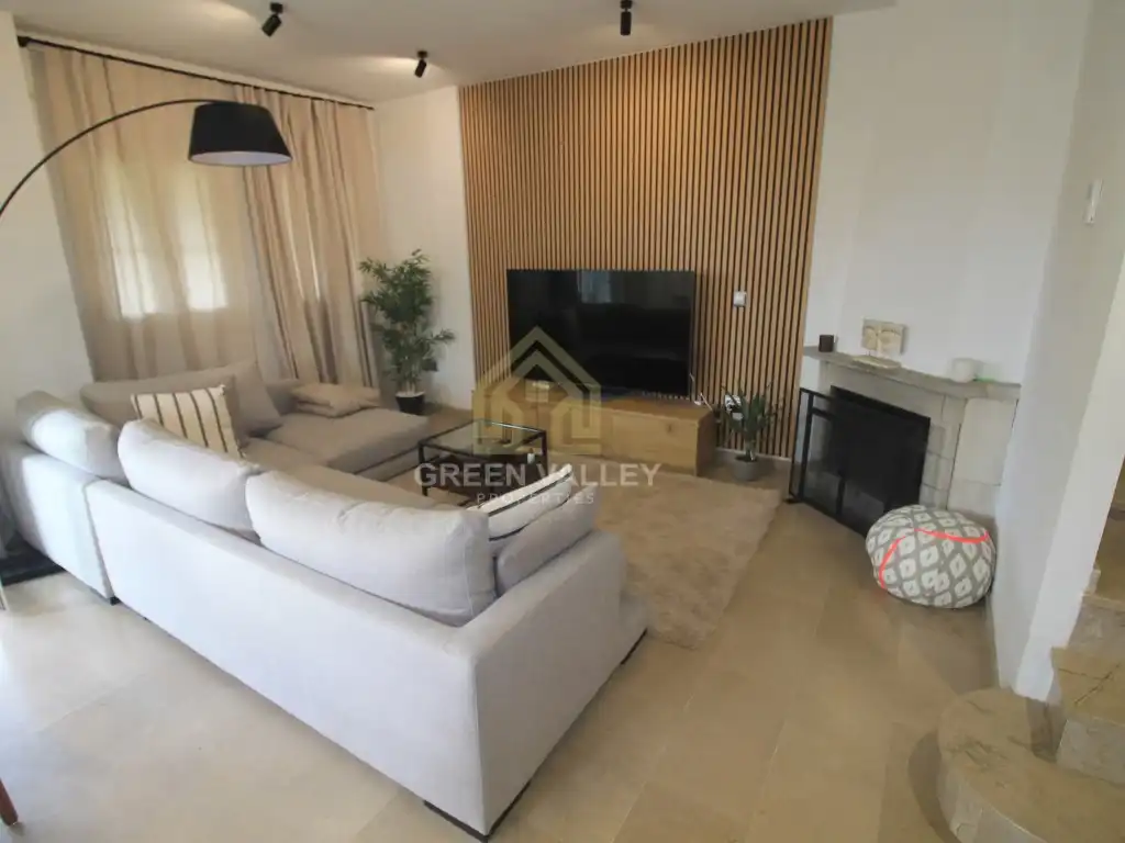 Casa aparellada en venda a Avenida de la Hacienda, imagen 6