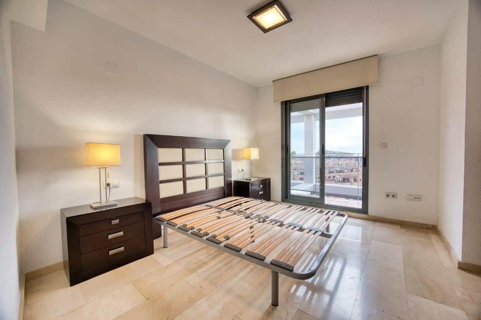 Habitación de Ático en venta en Alicante / Alacant con Terraza, Trastero y Piscina comunitaria