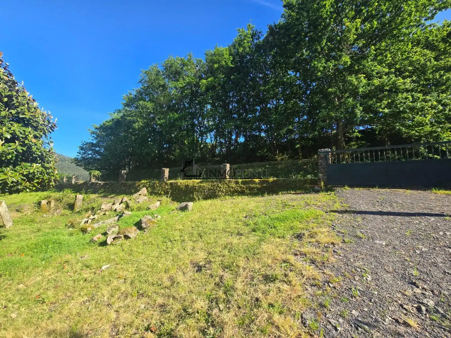 Casa o xalet en venda en Pontevedra Capital  amb Jardí privat