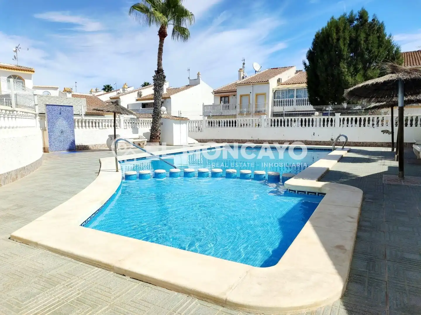 Piscina de Apartamento en venta en Guardamar del Segura con Aire acondicionado, Calefacción y Terraza