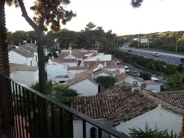 Vista exterior de Estudi en venda en Marbella amb Terrassa i Moblat