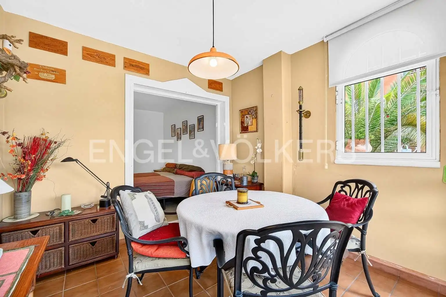 Comedor de Piso en venta en Adeje con Terraza, Piscina y Amueblado