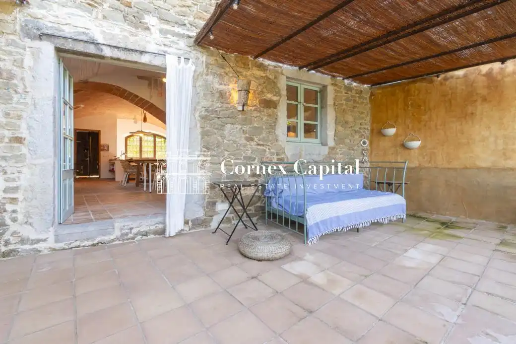 Terrasse von Haus oder Chalet zur Miete in Vilopriu mit Klimaanlage, Heizung und Privatgarten