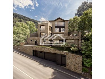 Detached house with garden for sale in Els Cortals