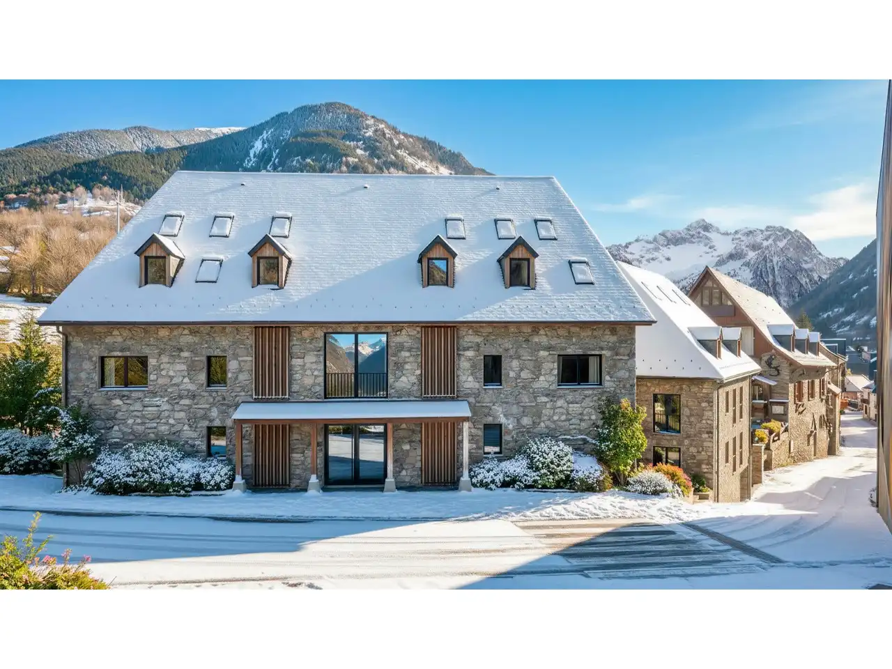 New build Triplex with terrace for sale in Arties, imagen 2