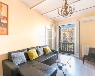 Living room of Flat to rent in  Barcelona Capital  with Air Conditioner, Heating and Balcony