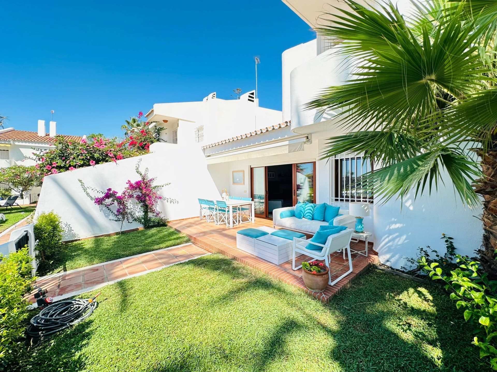 Garden of Single-family semi-detached for sale in Vélez-Málaga  with Air Conditioner and Community pool