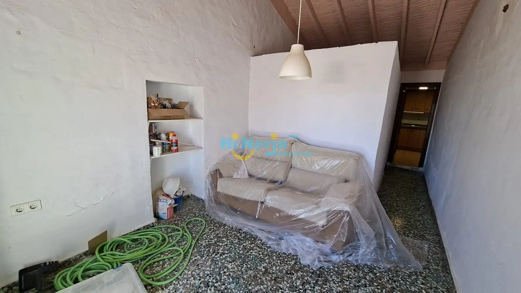 Sala d'estar de Casa o xalet en venda en Vélez-Málaga amb Terrassa, Traster i Moblat