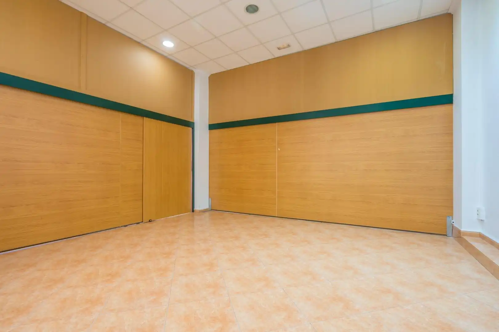 Local en venta en Valencia con Aire acondicionado
