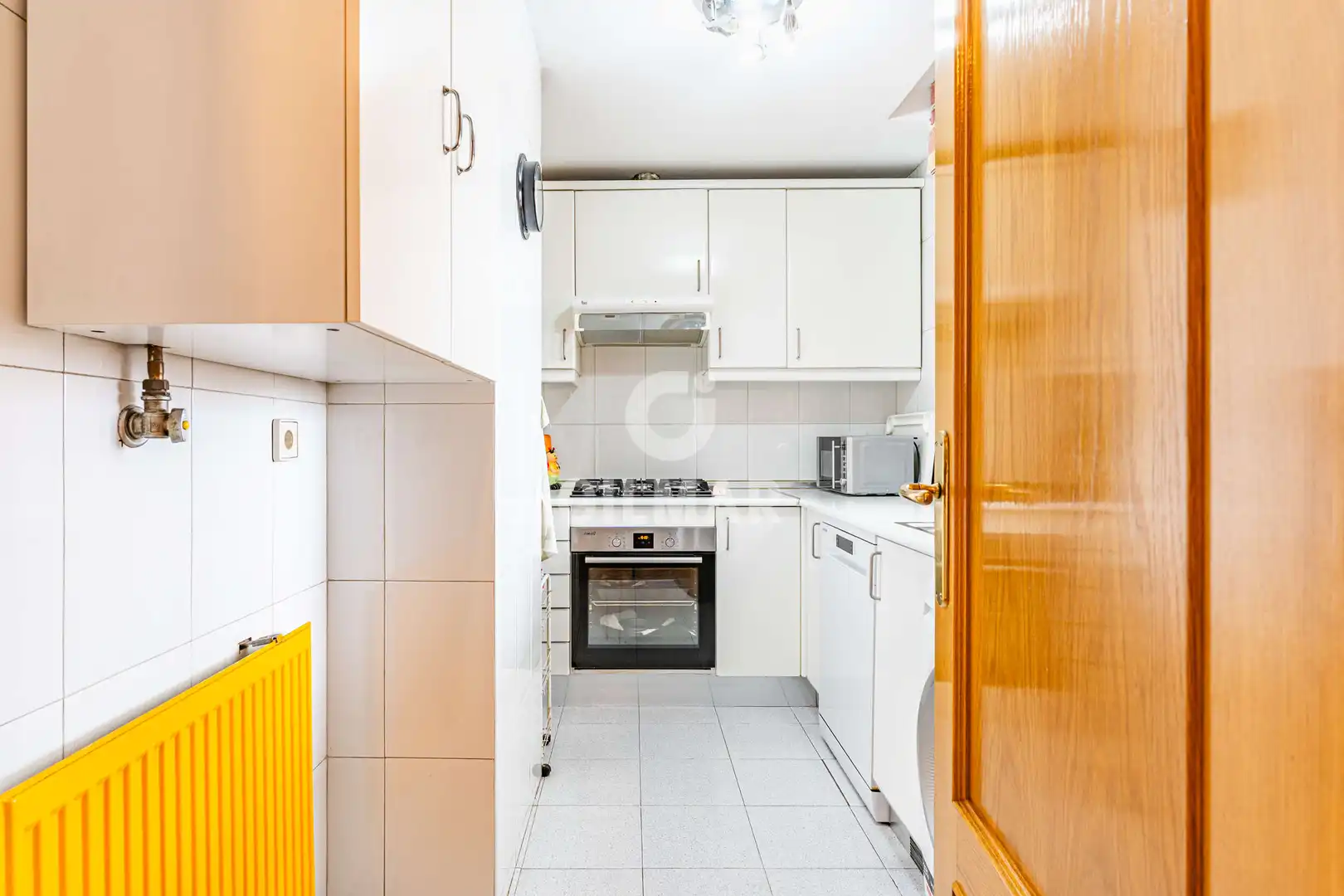 Küche von Wohnung zum Verkauf in Madrid mit Heizung und Balkon