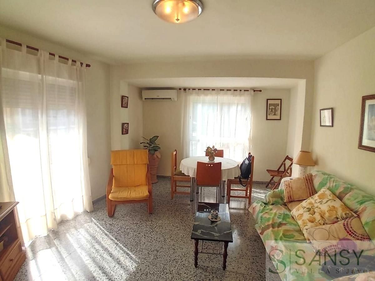 Sala d'estar de Apartament en venda en Oliva amb Aire condicionat, Calefacció i Balcó