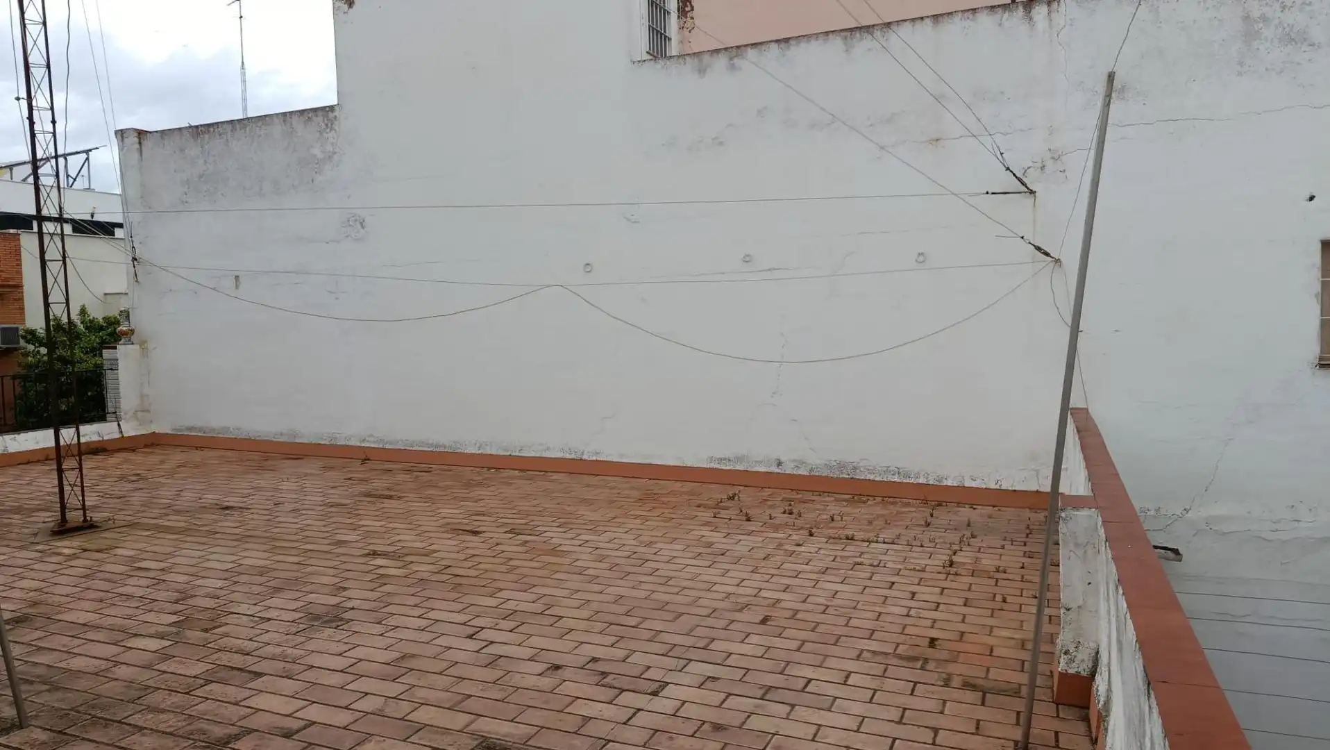 Parking of Detached homes for sale in Sevilla  with Terrace