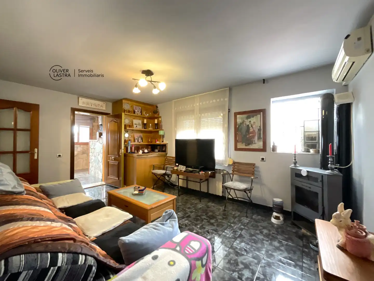 Sala de estar de Casa o chalet en venta en Castellbisbal con Aire acondicionado, Jardín privado y Terraza