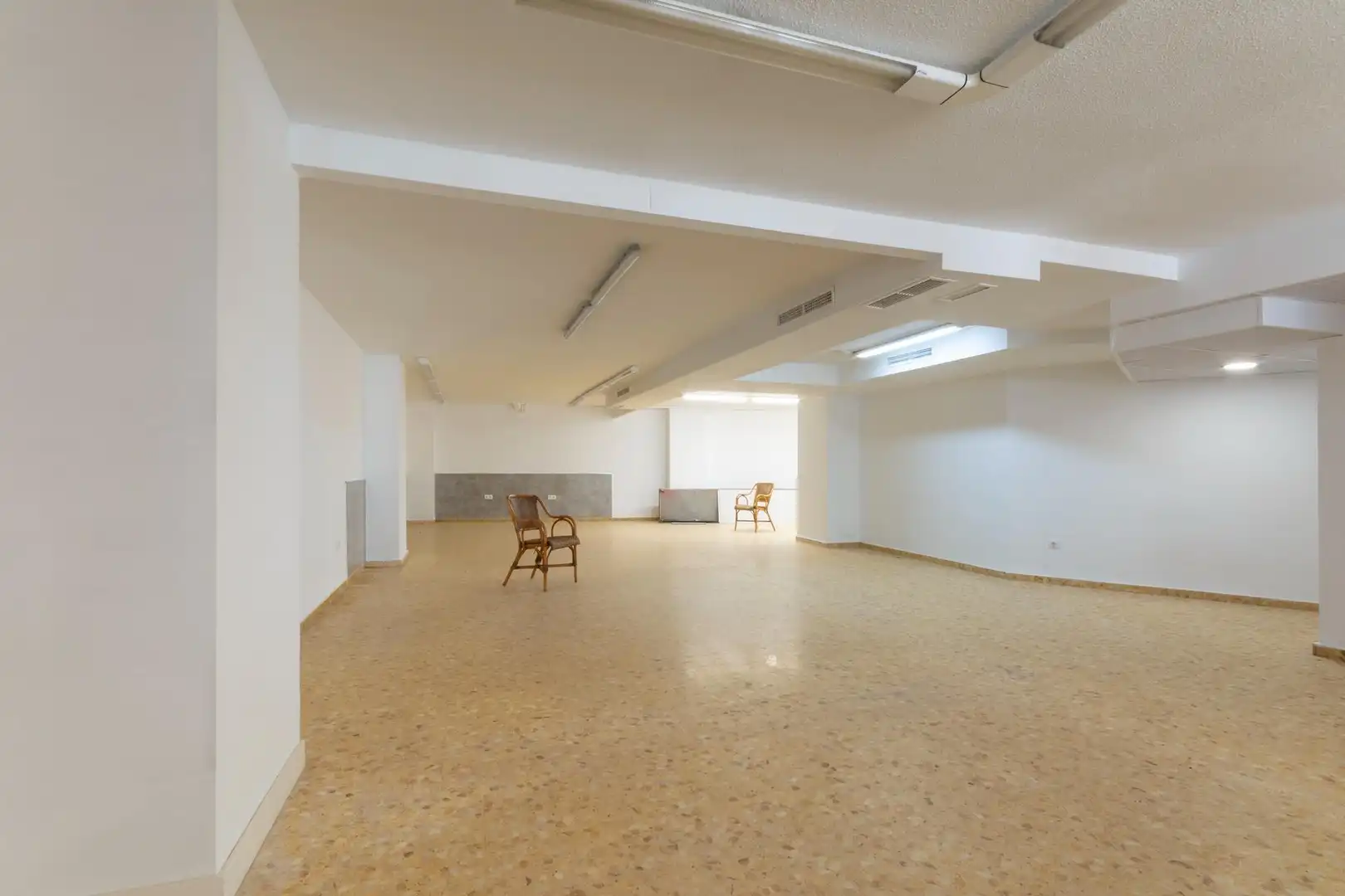 Business premises for sale in Avenida MARQUES DE CAMPO 9, imagen 8