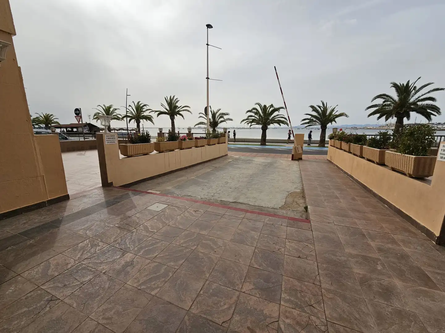 Business premises for sale in Calle Campoamor, imagen 5
